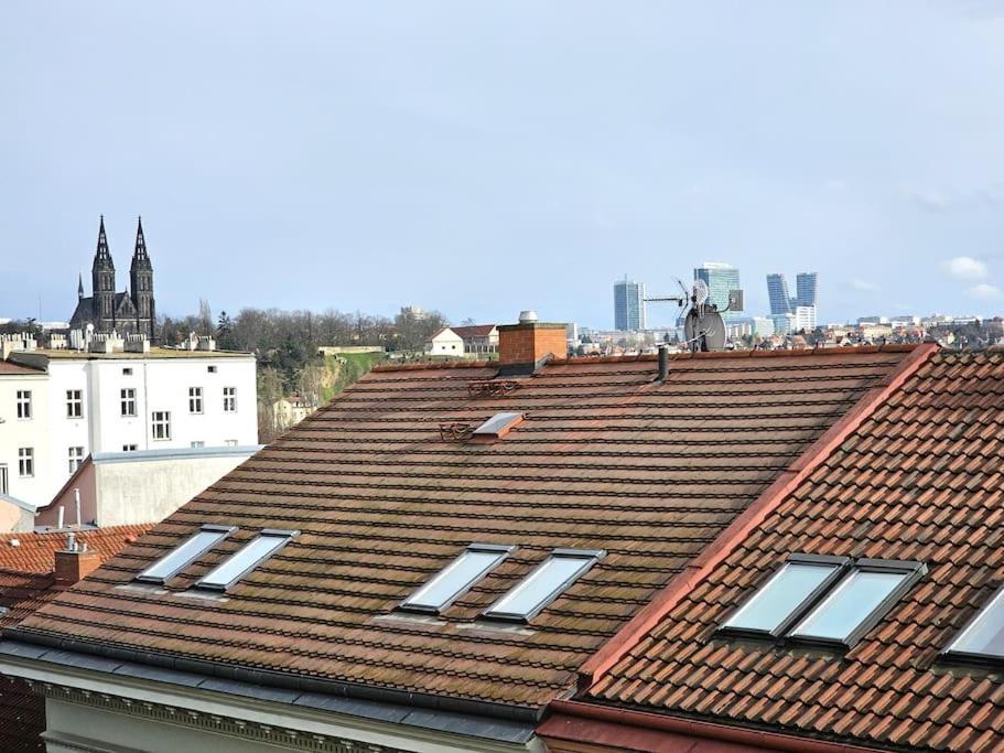 Luxurious Near The Center - Entire Unit Prague