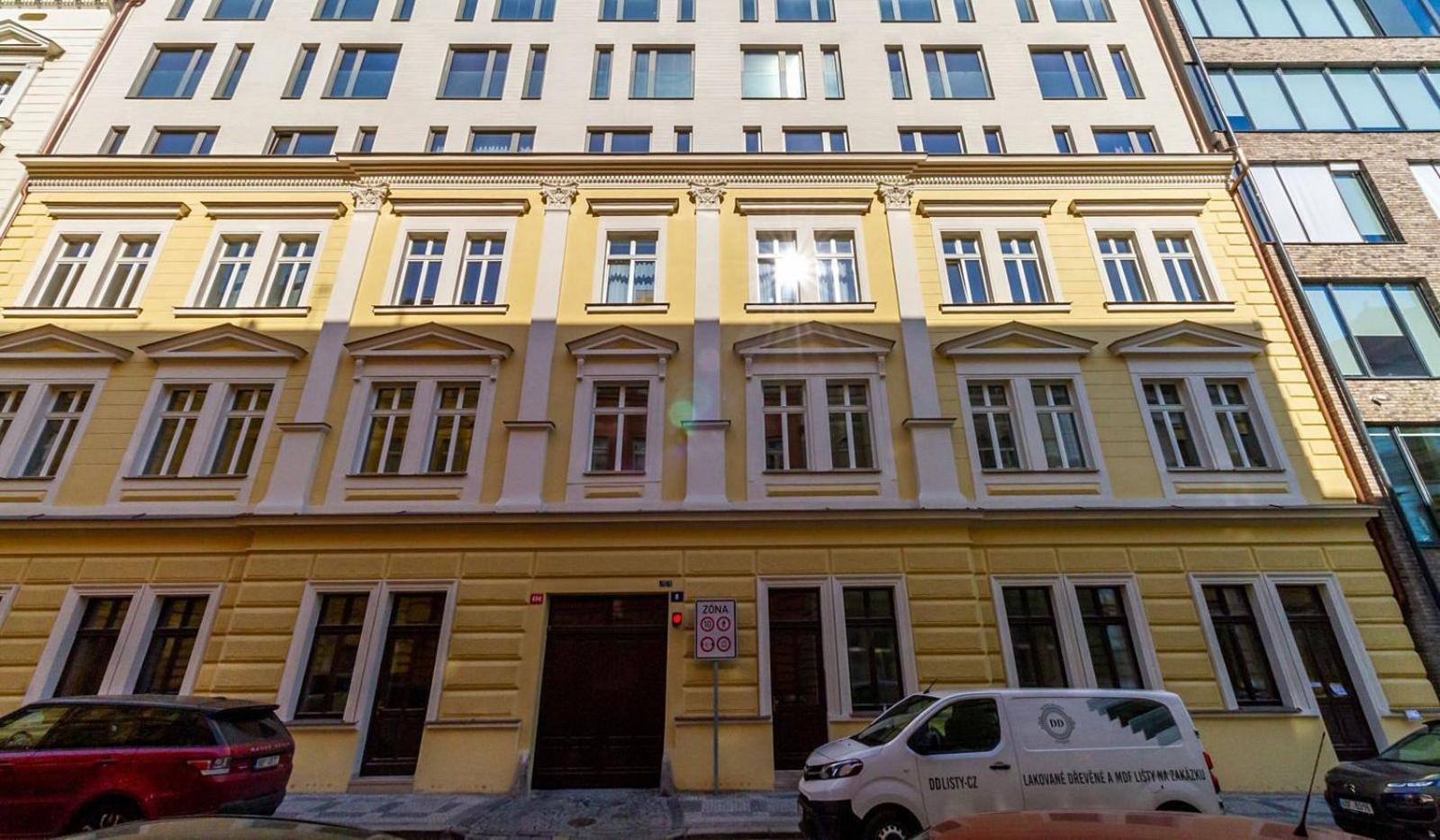 Luxurious Near The Center - Entire Unit Apartment Prague